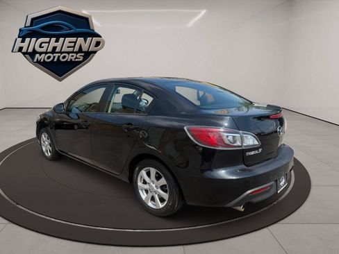 Used 2011 MAZDA MAZDA3 i Touring FWD image 4