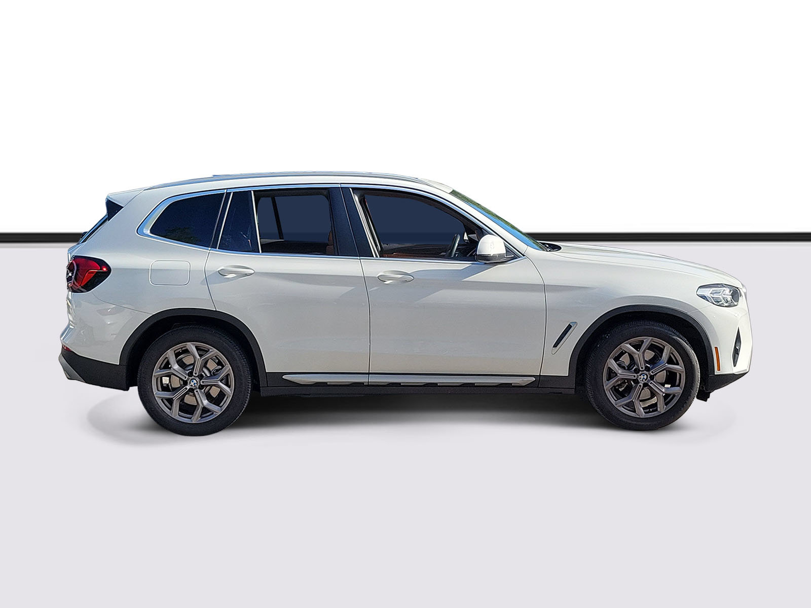 Used 2024 BMW X3 sDrive30i w/ Convenience Package RWD image 2