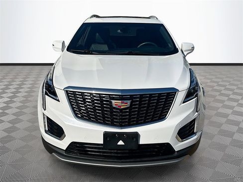 Used 2024 Cadillac XT5 Premium Luxury image 2