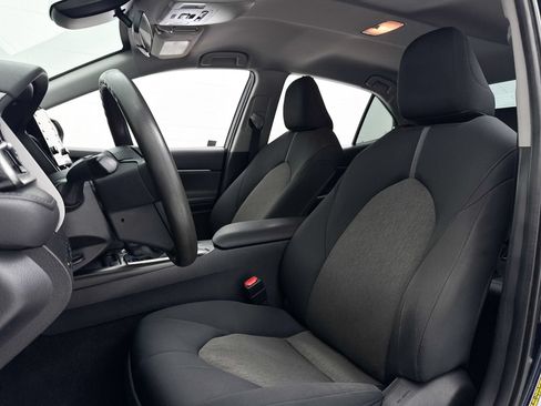 Used 2022 Toyota Camry LE w/ Carpet Mat Package (TMS) FWD image 19