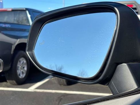 Used 2020 Toyota RAV4 XLE Premium image 26