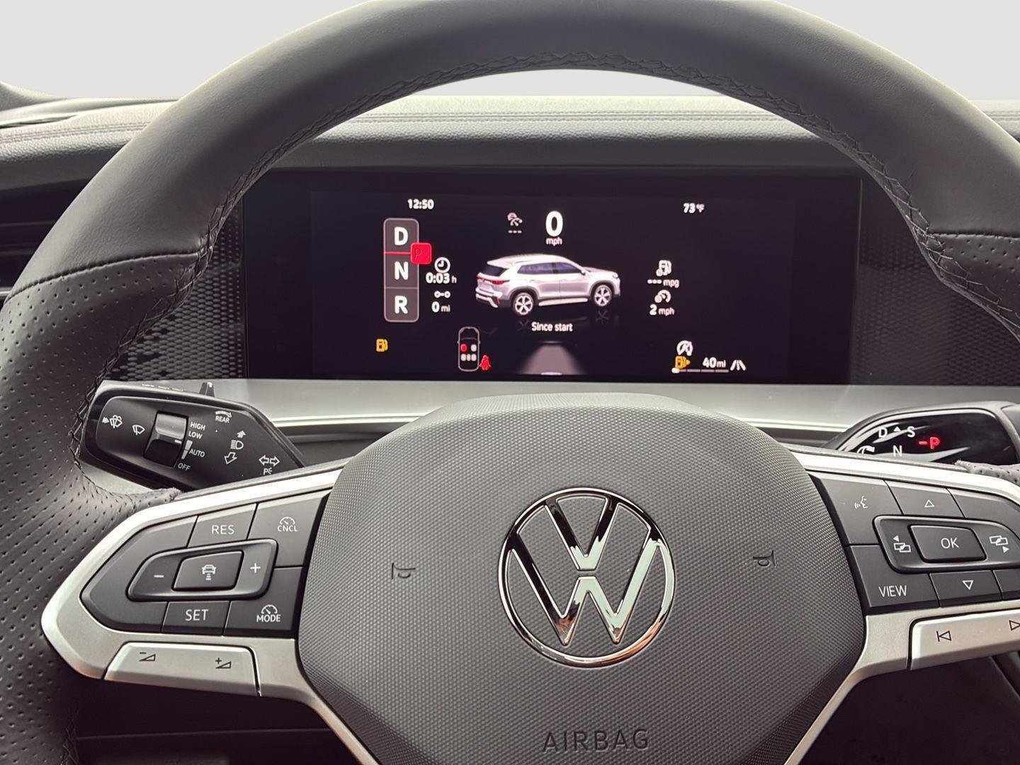 New 2026 Volkswagen Tiguan SE R-Line AWD/4WD image 34