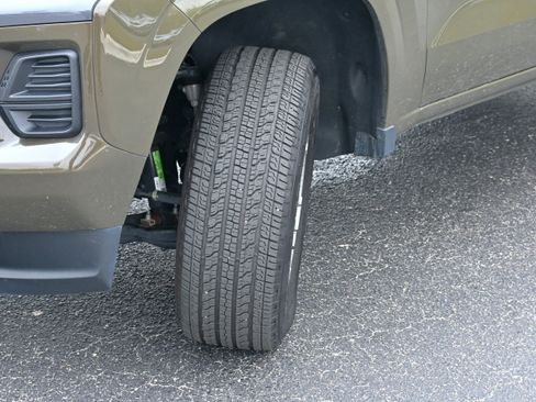 Used 2023 Chevrolet Colorado LT image 31