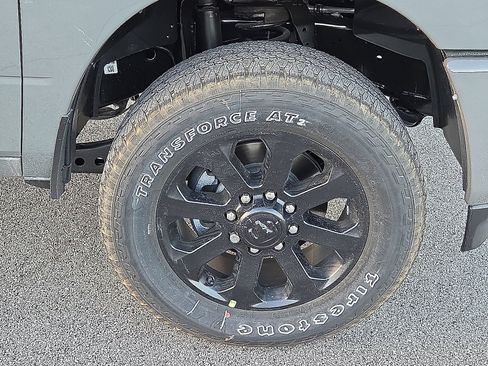 New 2026 RAM 2500 Big Horn AWD/4WD image 7