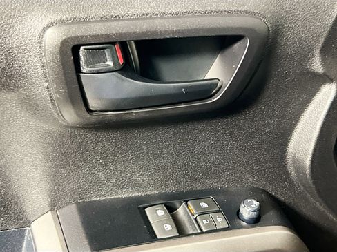 Used 2021 Toyota Tacoma SR5 image 16