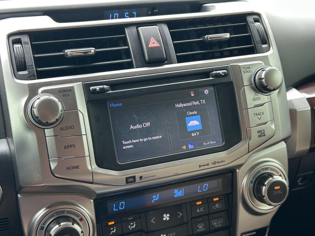Used 2018 Toyota 4Runner Limited AWD/4WD image 33