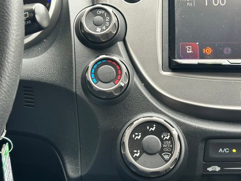 Used 2013 Honda Fit image 25