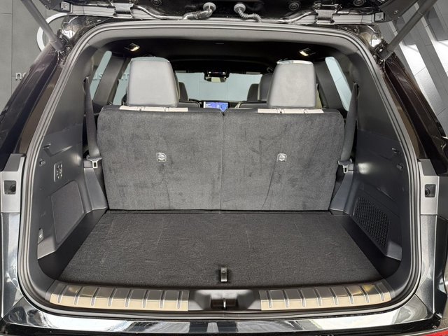 Certified 2026 Lexus TX 500h AWD w/ Technology Package image 22