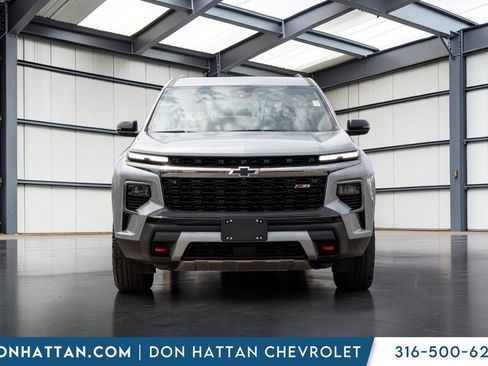 Used 2025 Chevrolet Traverse Z71 AWD/4WD image 28