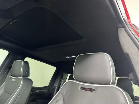 Used 2024 GMC Sierra 1500 AT4X image 12