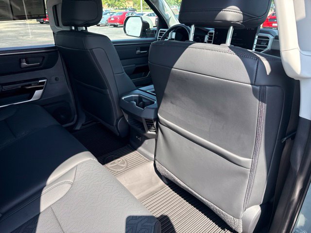 Used 2024 Toyota Tundra Limited AWD/4WD image 18