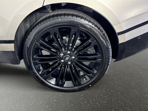 Used 2026 Land Rover Range Rover Velar Dynamic SE AWD/4WD image 31