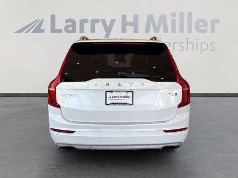 Used 2017 Volvo XC90 T6 Momentum w/ Vision Package AWD/4WD image 4
