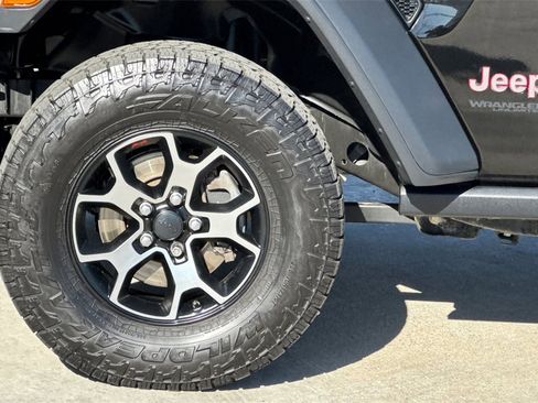 Used 2019 Jeep Wrangler Unlimited Rubicon image 33
