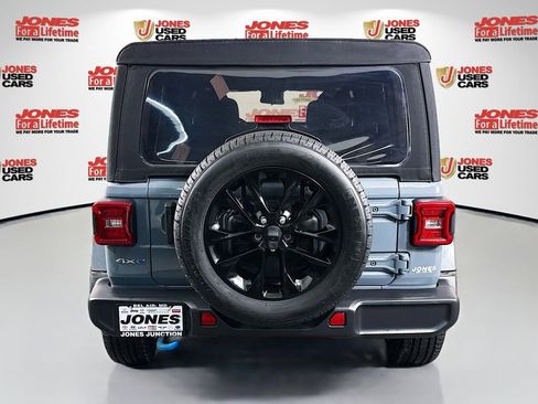 Used 2024 Jeep Wrangler Unlimited Sahara image 14