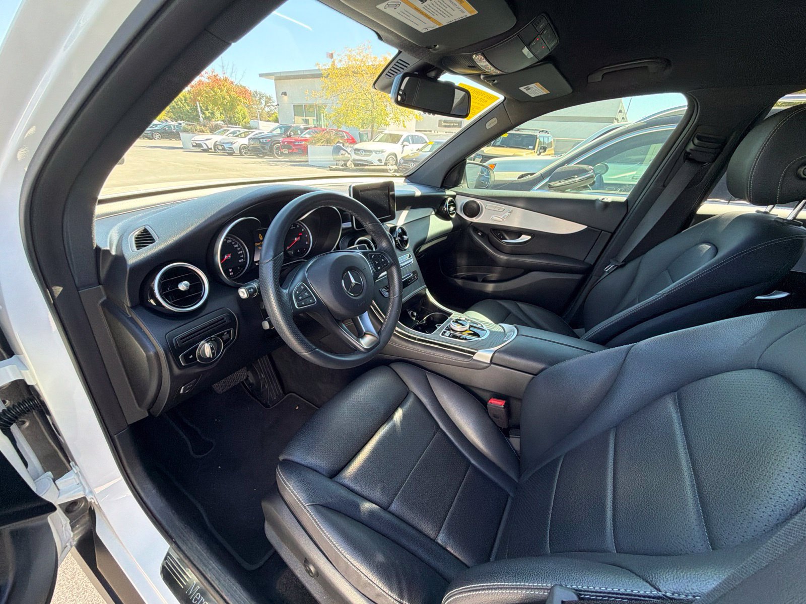 Used 2019 Mercedes-Benz GLC 300 image 5