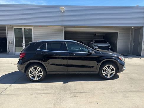 Used 2020 Mercedes-Benz GLA 250 4MATIC image 4