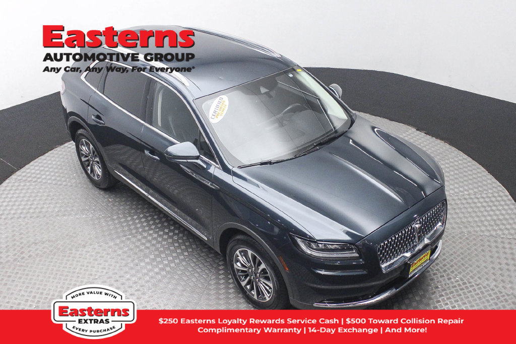 Used 2023 Lincoln Nautilus AWD image 4