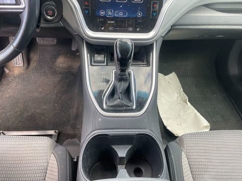 Used 2022 Subaru Outback Premium AWD/4WD image 21