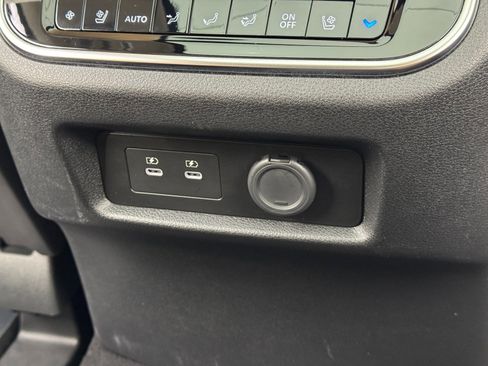 Used 2025 INFINITI QX80 Luxe image 36