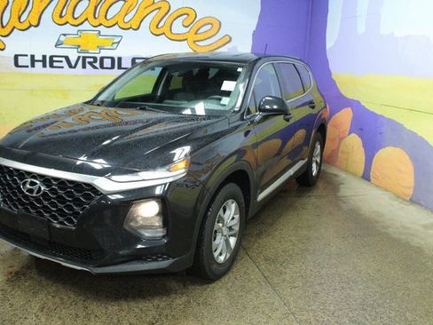 Used 2020 Hyundai Santa Fe SE image 4