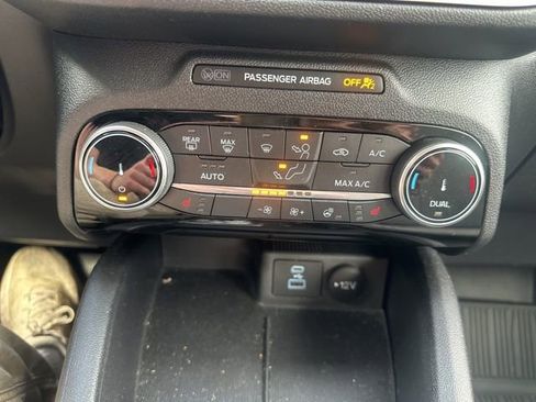 Used 2022 Ford Escape SE w/ Convenience Package image 29