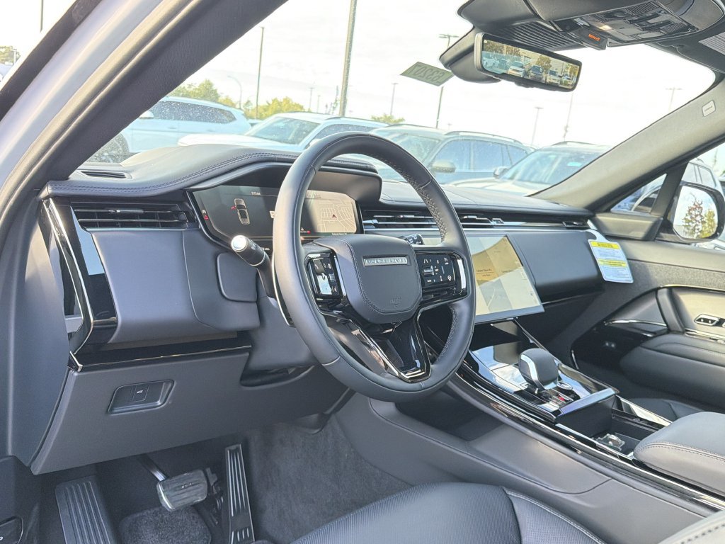 New 2027 Land Rover Range Rover Sport Dynamic SE AWD/4WD image 10