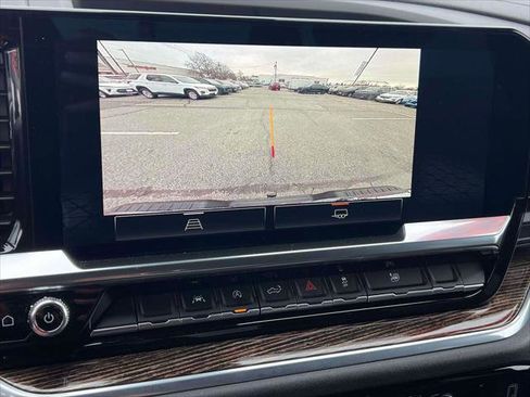 Used 2022 GMC Sierra 1500 Elevation image 30