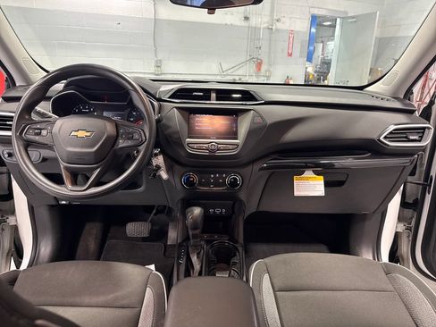 Used 2022 Chevrolet TrailBlazer LS FWD image 34
