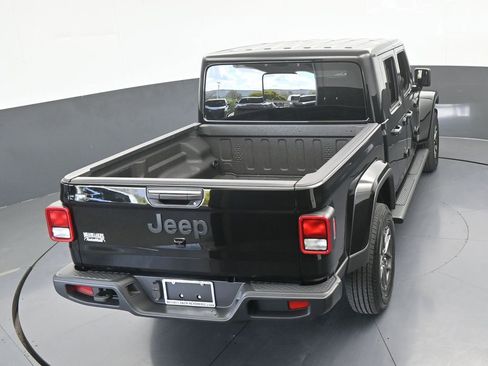 New 2026 Jeep Gladiator Sport image 42