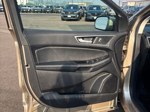 Used 2020 Ford Edge SEL w/ Convenience Package AWD/4WD image 11