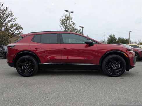 New 2025 Chevrolet Equinox EV RS image 3