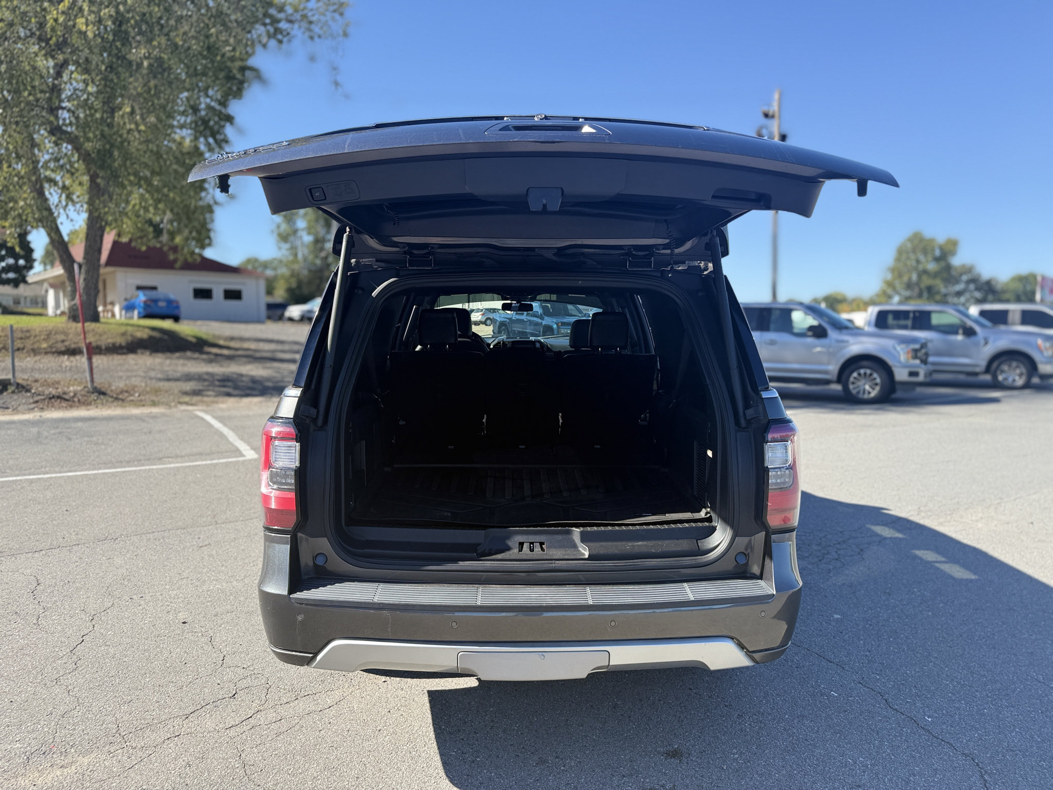 Used 2021 Ford Expedition Max Limited RWD image 21