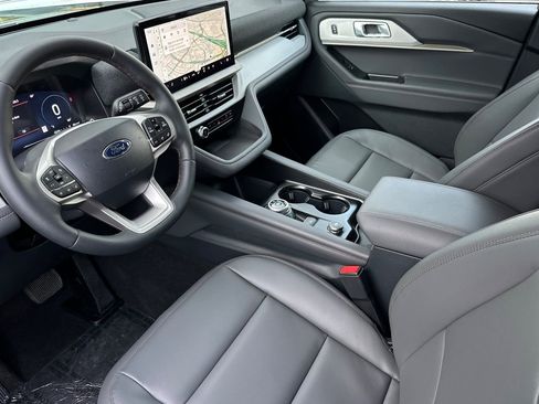 New 2026 Ford Explorer Active w/ Active Comfort Package image 9
