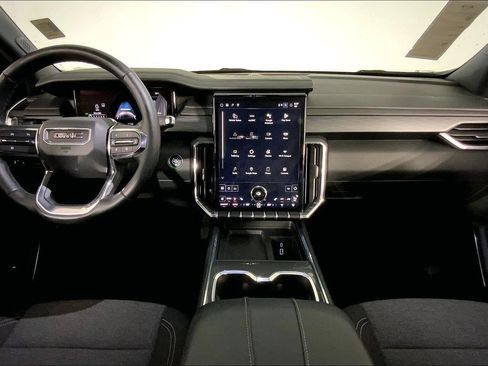 Used 2025 GMC Acadia Elevation FWD image 15