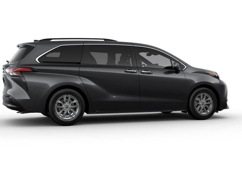 New 2025 Toyota Sienna XLE image 11