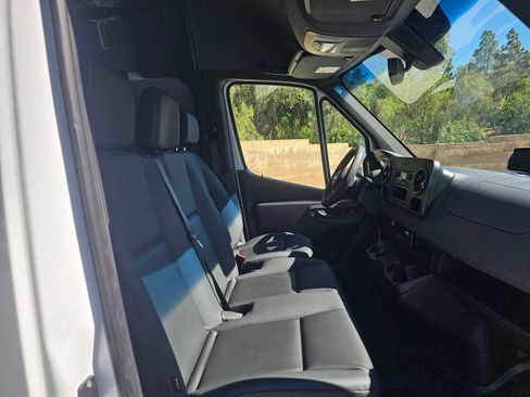 New 2026 Mercedes-Benz Sprinter 2500 image 10