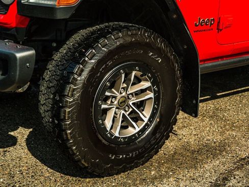 Used 2024 Jeep Wrangler Unlimited Rubicon 392 AWD/4WD image 13