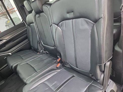 Used 2024 Jeep Wagoneer Series II w/ Convenience Group I image 31