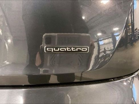 Used 2024 Audi Q5 2.0T Premium image 8
