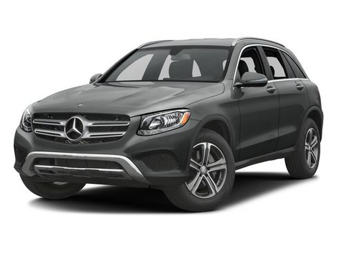 Used 2017 Mercedes-Benz GLC 300 4MATIC image 4