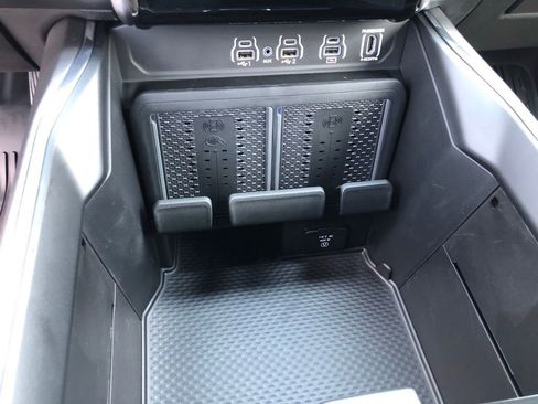 New 2026 RAM 1500 Laramie w/ Night Edition image 36