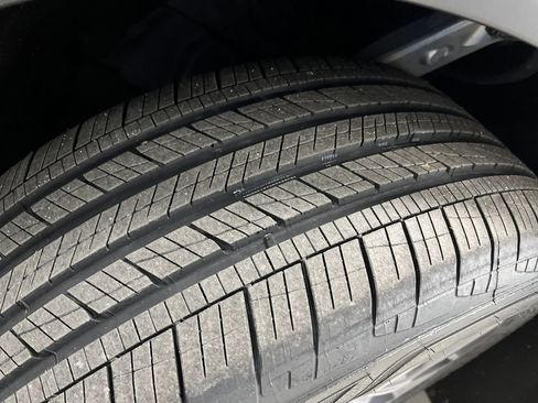 Used 2023 Acura MDX SH-AWD w/ Technology Package image 40