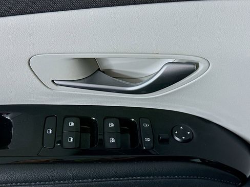 Certified 2022 Hyundai Tucson Limited AWD/4WD image 25