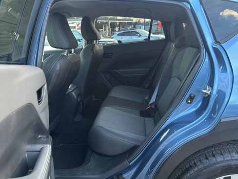 Certified 2024 Subaru Crosstrek 2.0i Premium image 17