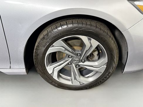 Used 2019 Honda Accord EX-L image 32