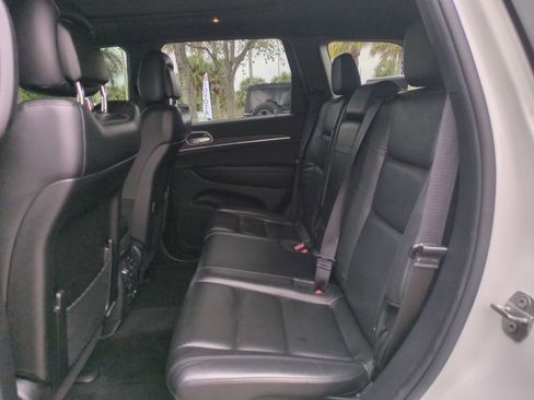 Used 2022 Jeep Grand Cherokee Limited w/ Trailer Tow Group IV image 15