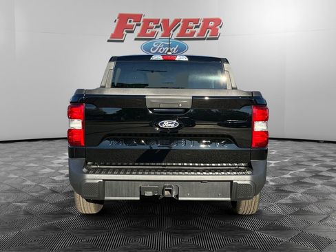 New 2025 Ford Maverick XLT w/ XLT Luxury Package image 4