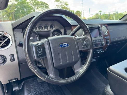 Used 2011 Ford F250 Lariat w/ Lariat Ultimate Pkg AWD/4WD image 8