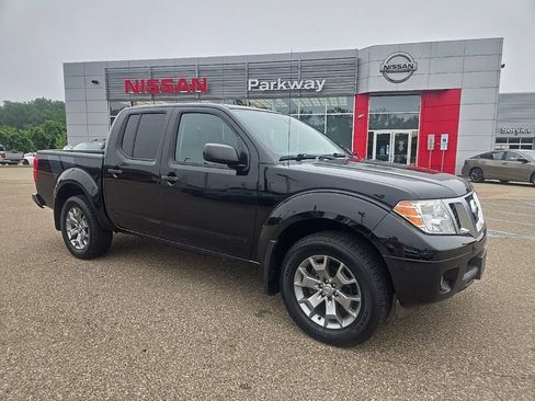 Used 2021 Nissan Frontier SV AWD/4WD image 1